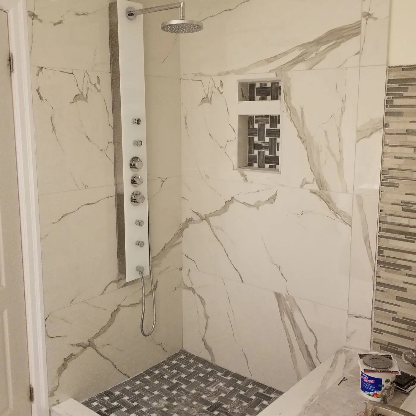 Bathroom project by Zeybek Construction in Ontario