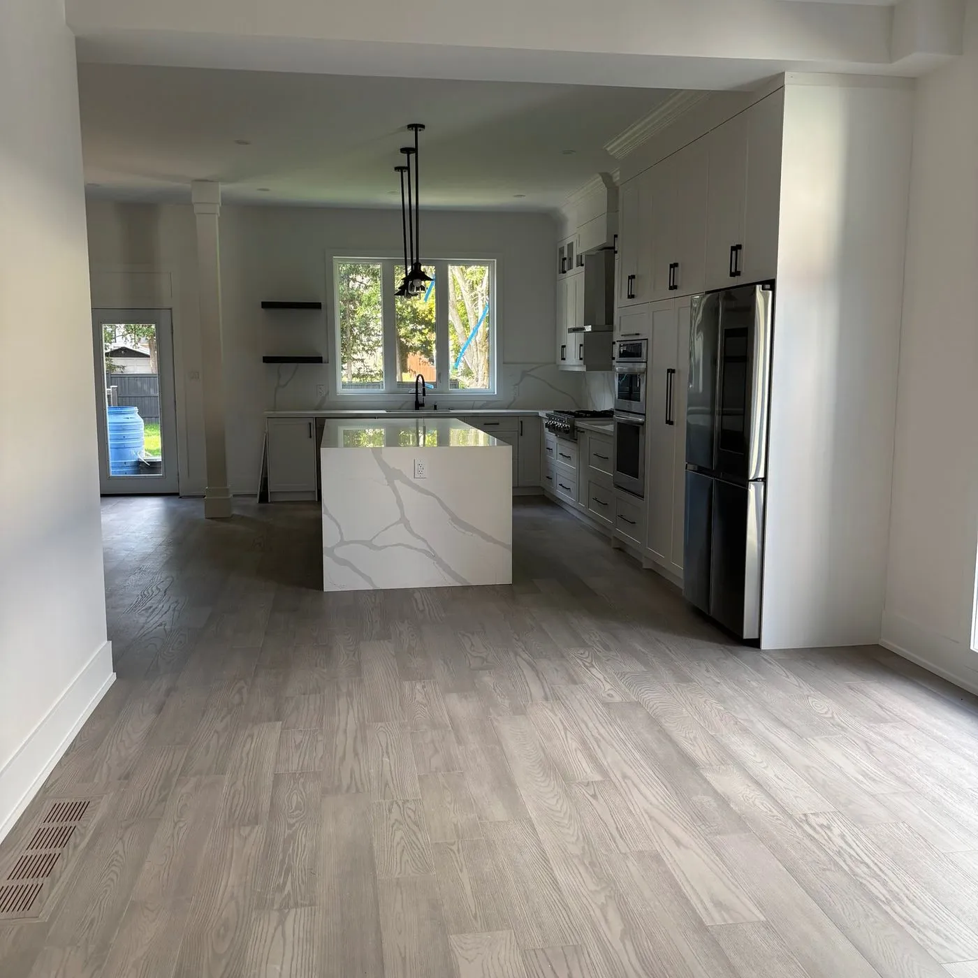 A high-value kitchen renovation completed by Zeybek Construction in Ontario