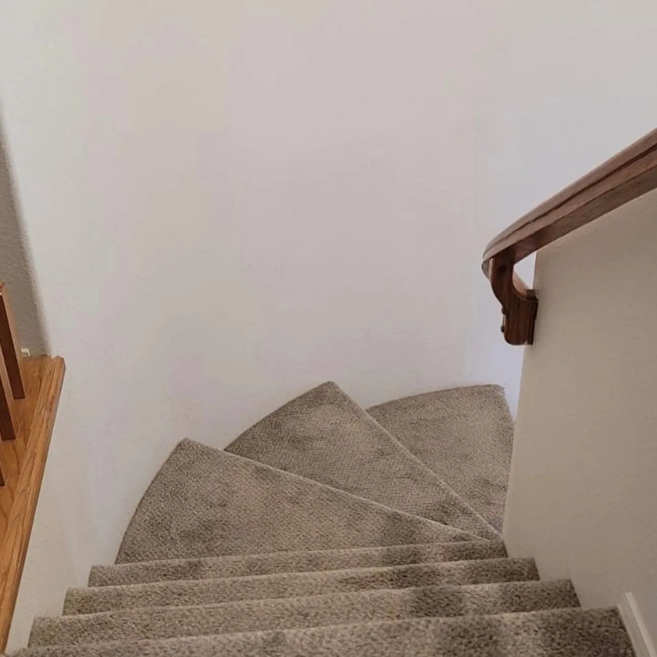 Staircase project by Zeybek Construction in Ontario